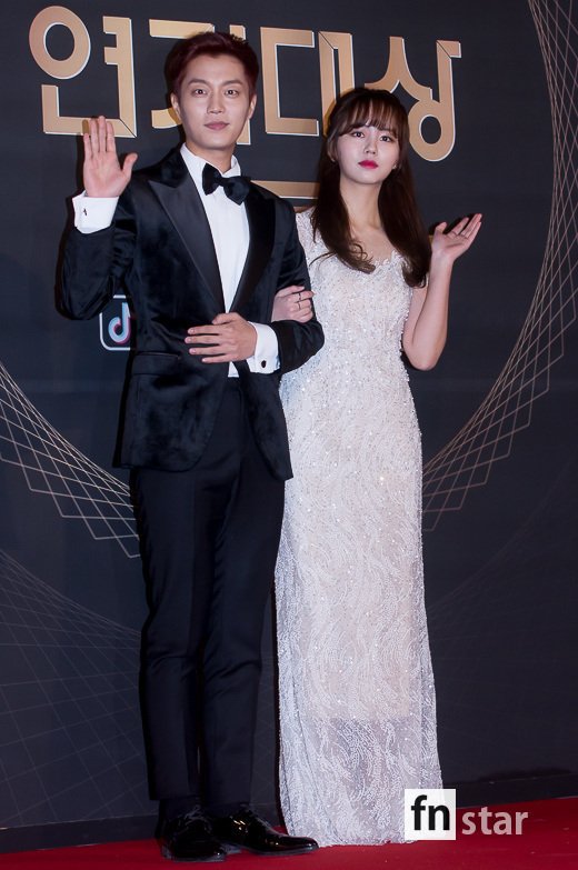 [포토] 윤두준-김소현, ‘차원이 다른 커플’
