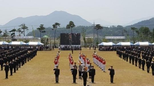 육군 학사장교 62기로 임관하는 신임 소위들이 지난 2017년 6월 23일 충북 괴산 학생군사학교에서 임관식을 가졌다. /사진=fnDB