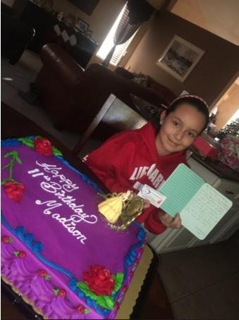 맥케나와 같은 날 생일을 맞은 매디슨 하우레기./카일 하우레기 트위터