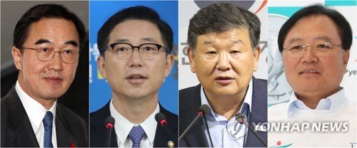 정부는 9일 열리는 남북 고위급회담에 조명균 통일장관을 수석대표로 하는 대표단 5명의 명단을 6일 북측에 제안했다고 밝혔다. 왼쪽부터 조명균 장관, 천해성 통일부 차관, 노태강 문화체육관광부 2차관, 김기홍 평창 동계올림픽대회 및 동계패럴림픽대회 조직위원회 기획사무차장. 연합뉴스