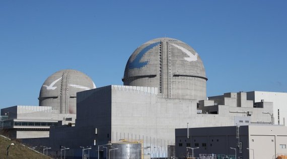울산 울주군에 있는 원자력발전 신고리 3호기 전경. 이 원전은 2016년 12월 준공이후 389일간 무정지 안전운전 기록을 세웠다.