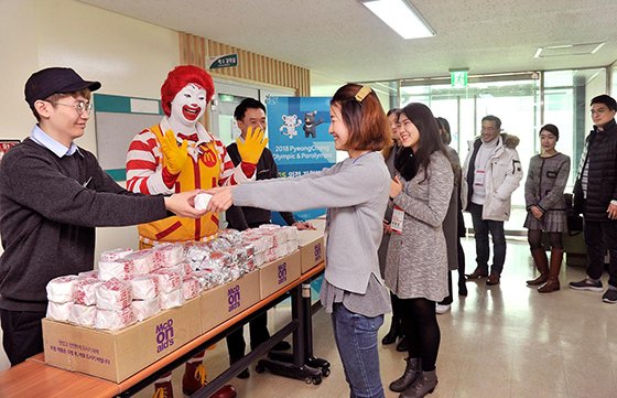 맥도날드, 5년간 행복의 버거 20여만개 기부