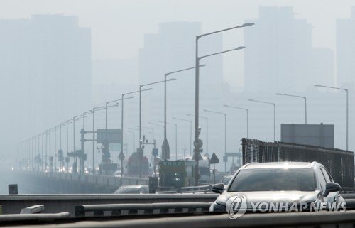 날씨 풀렸지만 전국 미세먼지 농도 '나쁨'...수도권 비상조치