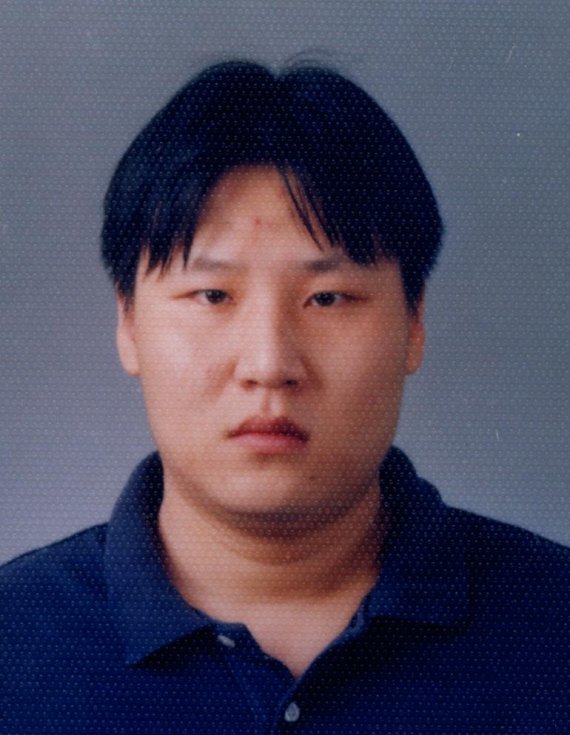 2002년 11월 12일 서울 관악구 신림8동에서 실종된 강문상씨(당시 26세). /사진=중앙입양원 실종아동전문기관 제공