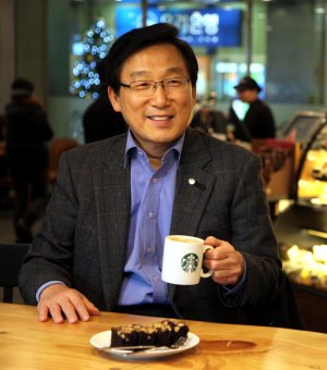 이석구 스타벅스 대표이사 취약계층 취업 지원 협약