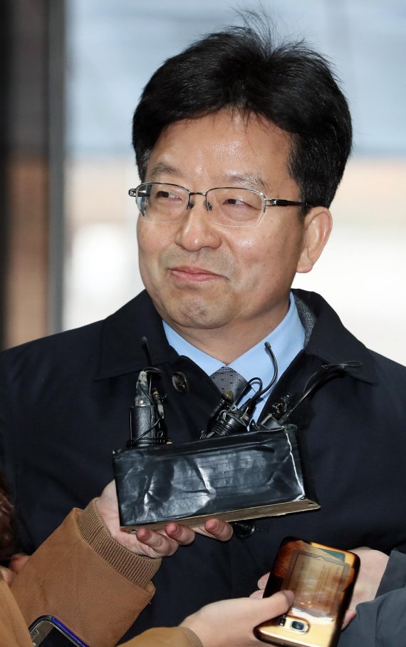 법원, '불법사찰 입막음 의혹' 장석명 구속영장 또 기각