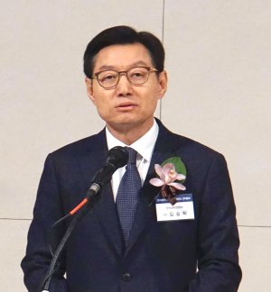 김승탁 로봇산업협회장 취임 "로봇산업 선순환 생태계 만들 것"