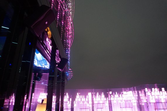 지난 2016년 문을 연 '더 웨스틴 자카르타' 호텔 루프탑바 헨신.