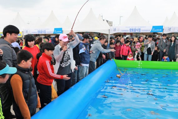 이번 우도 소라축제에는 소라 잡기, 소라 낚시, 소라 경매, 우도 올레길 걷기 등 관광객 등이 함께 할 수 있는 다채로운 프로그램이 진행되고 있다.