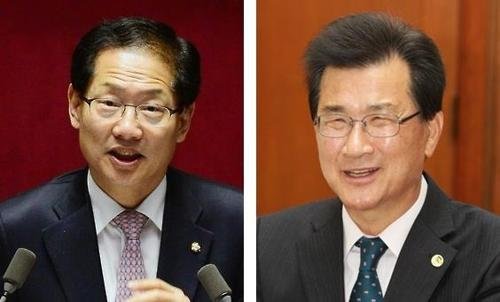 더불어민주당 춤북지사 예비후보인 오제세 의원(왼쪽)과 이시종 현 지사. 연합뉴스