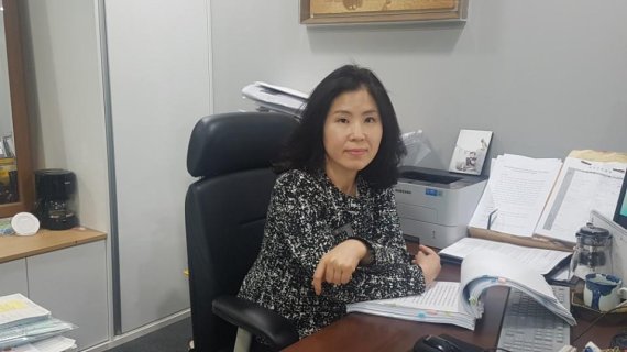 [화제의 법조인]김미애 변호사 "힘든 아이들에게 도움 되는 변호사 될터"
