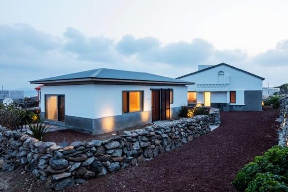 가파도 하우스 외부. /작=신경섭 작가