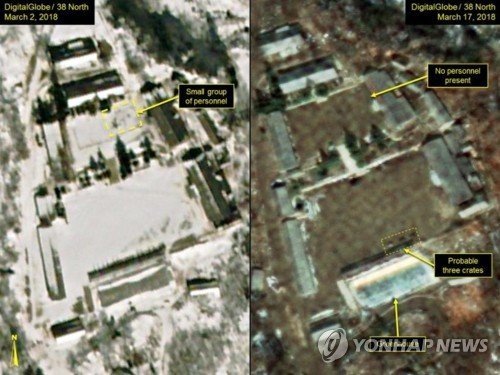 사진은 지난 3월 2일(왼쪽)과 17일 상업위성이 촬영한 풍계리 핵실험장 모습. 당시 공사가 상당히 둔화했다는 분석이 나왔다. 38노스 캡처=연합뉴스 자료사진