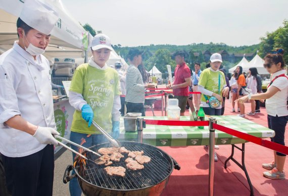 에버랜드, '스프링 온 스푼' 푸드 페스티벌