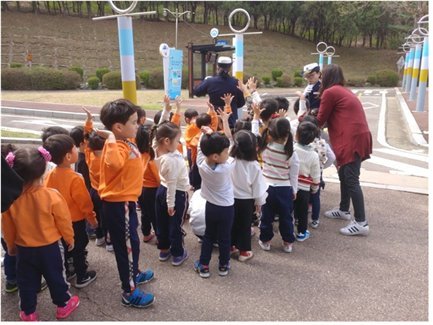 부천도시공사 어린이날 캠핑장 영화 상영 진행. 사진제공=부천도시공사