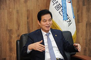 류영진 식품의약품안전처장 "국민이 청원하면 제품 안전검사.. 생활속 불안감 해소할 것"