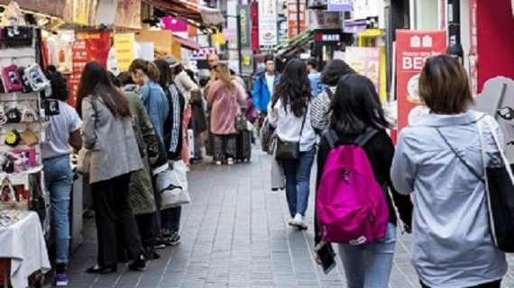 21일 한국관광공사(사장 안영배, 이하 공사)는 최근 동북아 지역의 평화분위기 확산과 중국정부의 단체관광 허가조치 확대 등 시장 환경 변화에 맞춰 중국 인센티브단체(포상관광) 방한시장 회복을 위한 ‘중국 3대도시 MICE 로드쇼’를 25일부터 29일까지 광저우, 베이징, 선양에서 개최한다고 밝혔다.