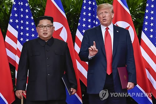 트럼프, 대북 제재 1년 연장…“북한 여전히 위협”