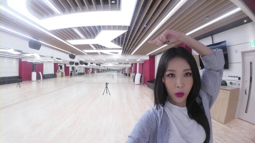 유빈, JYP 신사옥서 안무 영상 1호의 주인공…색다른 ‘숙녀’ 퍼포먼스‘