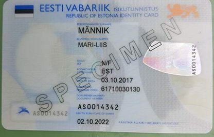 에스토니아 전자신분증 샘플. 에스토니아에서는 지난 2005년부터 전자투표가 도입됐다. 전자신분증(e-ID)으로 투표가 가능하다.