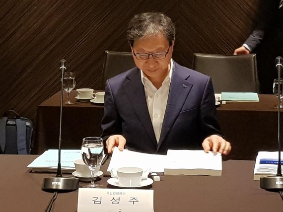 [2019 국감]김성주 "국민연금, 파격 조건으로 대체투자 인력 확보 어려워"