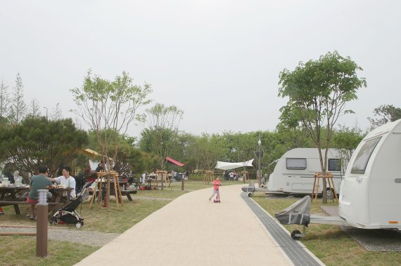 의왕시 왕송호수 캠핑장. 사진제공=의왕시