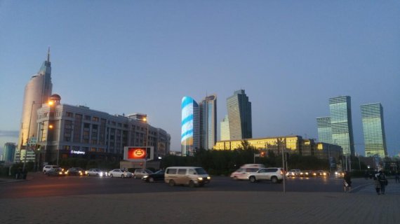 카자흐스탄은 1997년 경제 중심지 알마티에서 행정중심지인 아스타나로 수도를 이전했다. 아스타나는 계획 개발 도시로 동서양의 건축물을 조화롭게 배치해 유럽, 중국을 섞어 놓은 도심지의 모습을 갖췄다. 사진=이환주 기자