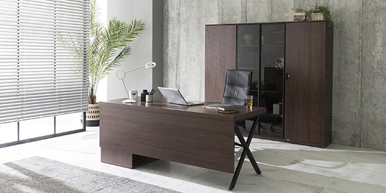 리바트 하움 신제품 '8000G 시리즈 편수 책상'. 편수 책상은 180cm~220cm까지 책상 가로 폭을 조정 할 수 있다.