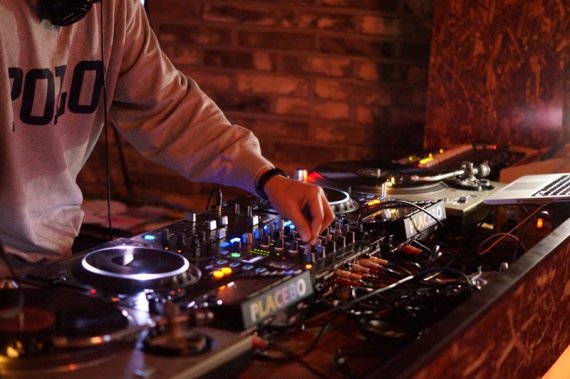 "더운 여름에도 사랑하세요" 싱글들을 위한 썸머파티 잇따라 열려