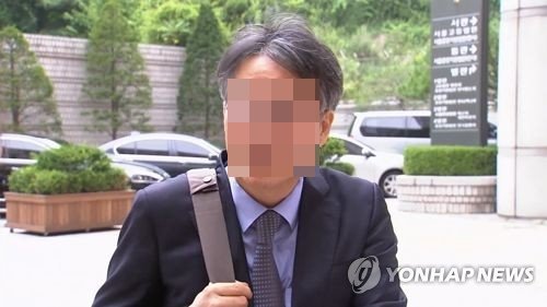 허익범 특별검사팀이 드루킹의 최측근 윤모 변호사를 27일 오후 2시 재소환해 조사한다고 밝혔다. / 사진=연합뉴스