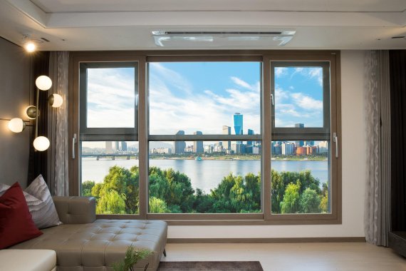 이중창호.중문으로 ‘냉방비’ 단속한다