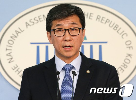 고용진 "기재부, 카드영수증 꼭 종이로 하지 않아도 돼" 답변와