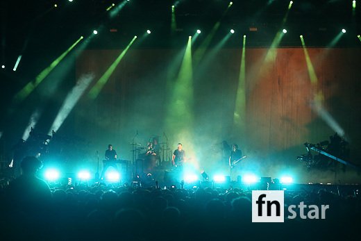 [포토] 나인 인치 네일스(Nine Inch Nails), ‘노약자 관람 제한~사이키 조명 난무하는 무대’