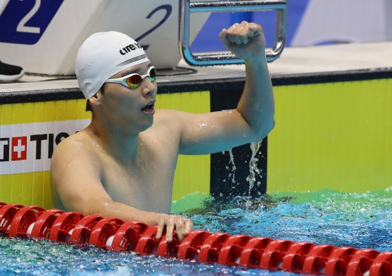 [아시안게임]이주호, 남자 배영 100ｍ 동메달