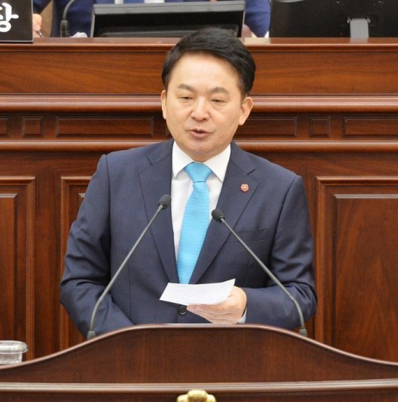 개방형 직위 확대…공직내부 사기저하 vs 인재발굴&middot;공직혁신