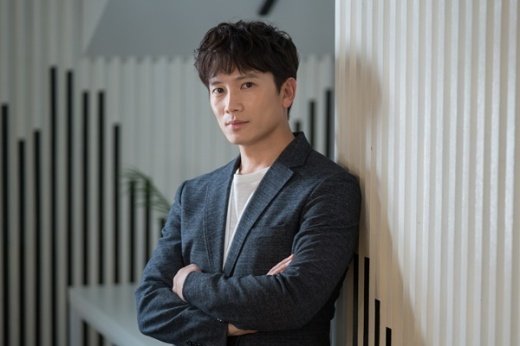 [fn★인터뷰] ‘명당’ 지성, 영화가 너무 하고 싶었던 ‘지유 아빠’의 작품 뒷이야기