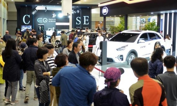 국제전기차엑스포 집행부 업무중복·효율성↓…일원화 ‘절실’