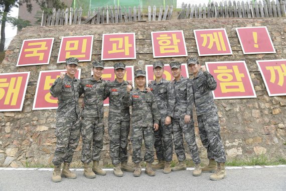 임무완수 위해 전역 연기한 7인의 해병대..."내가 먼저 나선다"