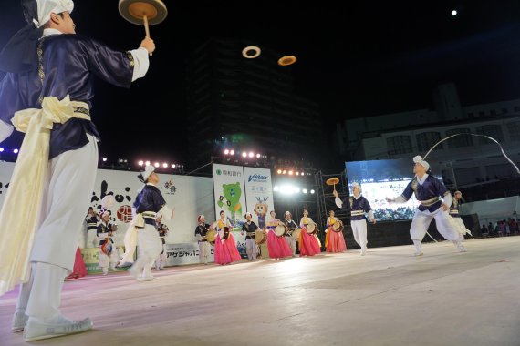 파주시 대표단 사세보시 요사코이 축제 축하공연. 사진제공=파주시