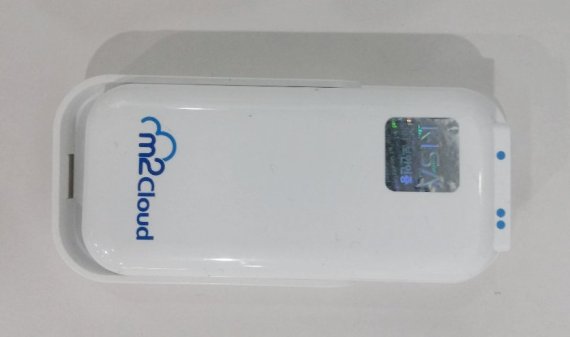 한국인터넷진흥원의 IoT 보안인증을 받은 엠투클라우드의 IoT 센서노드 제품에 부착된 인증 홀로그램 표지. KISA 제공