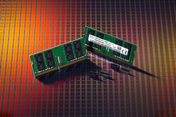 SK하이닉스, 생산성-전력 소비 개선한 2세대 10나노 DDR4 D램 개발