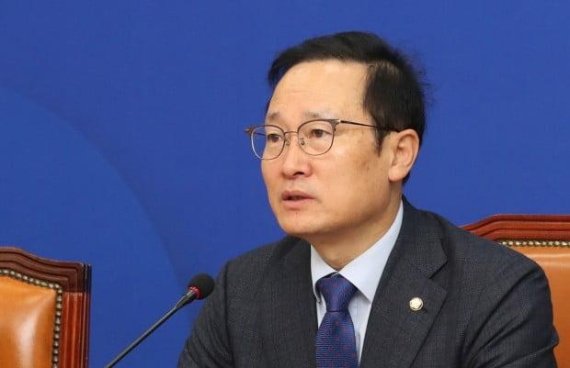 홍영표, 청문회 신상털기 방지법 발의..조국 사태 방지용 논란