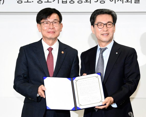 [유통가 소식] 공정위-편의점업계 '근접출점 자제' 맞손