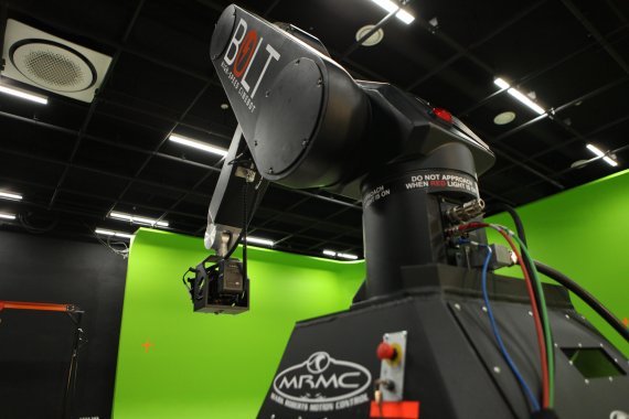 '시네마 로보틱스 랩'에 설치된 초고속 촬영 로봇 '볼트'.