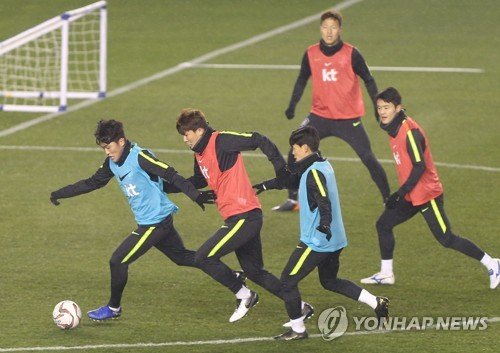 울산종합운동장에서 아시안컵에 출전하는 대한민국 축구 국가대표팀 선수들이 미니게임을 하며 훈련하고 있다. /사진=연합뉴스