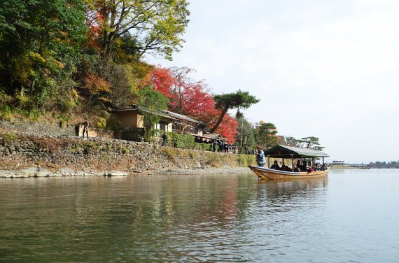 아라시야마 가쓰라강 야카타부네에서 즐기는 뱃놀이/fn