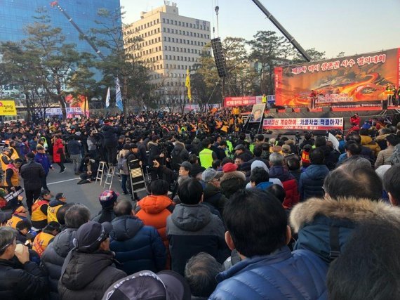 20일 오후. 서울 여의도 국회 앞에 택시 기사들이 '제3차 택시 생존권 사수 결의대회'를 열었다./사진=김주영 수습기자