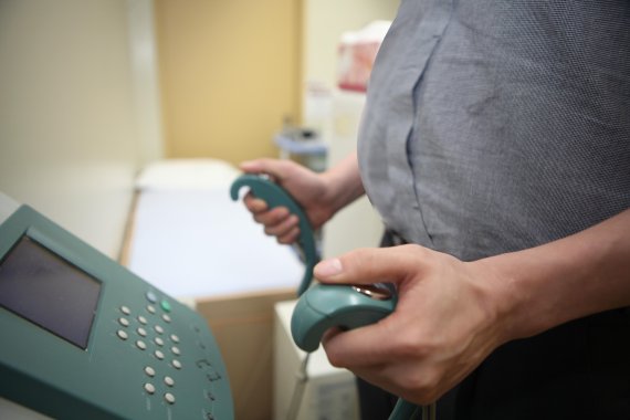 고려대 구로병원 비만대사수술센터를 찾은 고도비만 환자가 체질량지수(BMI) 측정을 위해 인바디 검사를 하고 있다. 고려대 구로병원 제공