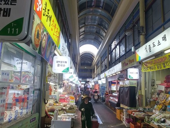 [전통시장과 함께하는 재래夜 놀자]대전 한민시장,"다양한 이벤트 가득"… 맛과 멋 가득한 '문화관광형시장'