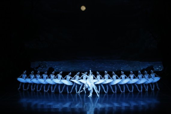 유니버설발레단 백조의 호수ⓒ유니버설발레단 Photo by Kyoungjin Kim /사진=fnDB